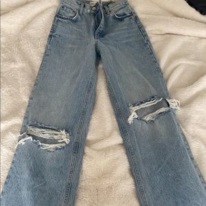 Zara Baggy ripped mom jeans